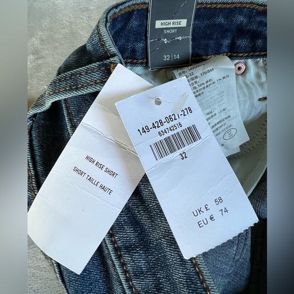 BNWT ⭐️ Abercrombie & Fitch High Rise Shorts Size 32/14. - Picture 9 of 10